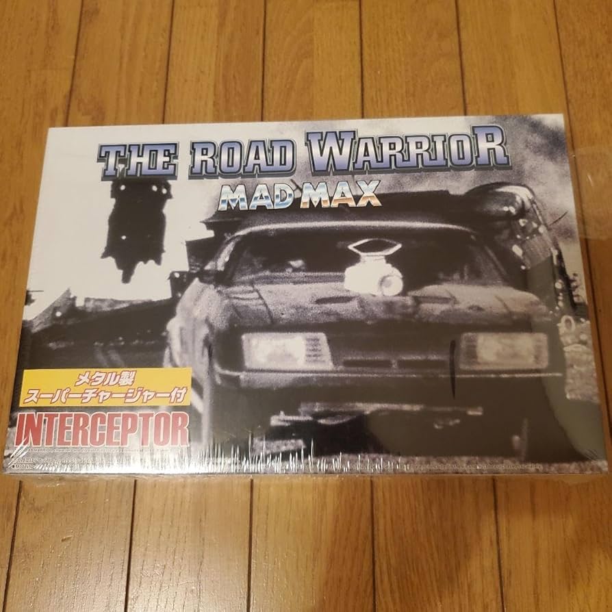 MAD MAX INTERCEPTOR スーパーチャージャー付 Amazon.co.jp: インターセプター MAD MAX INTERCEPTOR 1/24